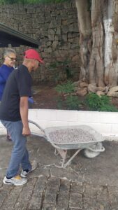 Casarão FEAV está em obras com mutirão de limpeza para se tornar o polo de projetos sociais