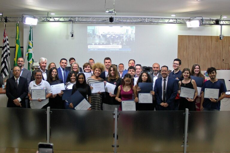 JovemTEC recebe homenagem na Câmara Municipal