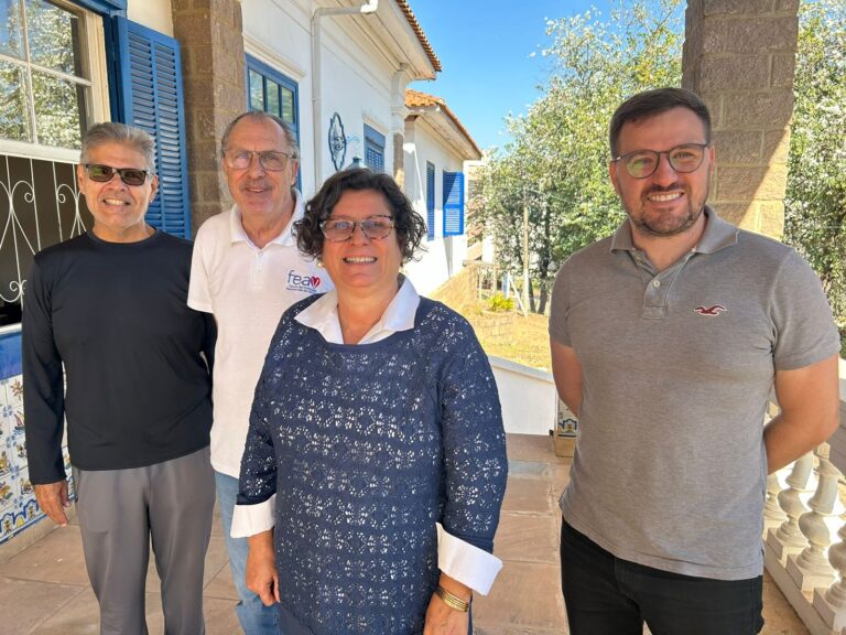 Empresário do Flex Atacarejo visita o Casarão FEAV