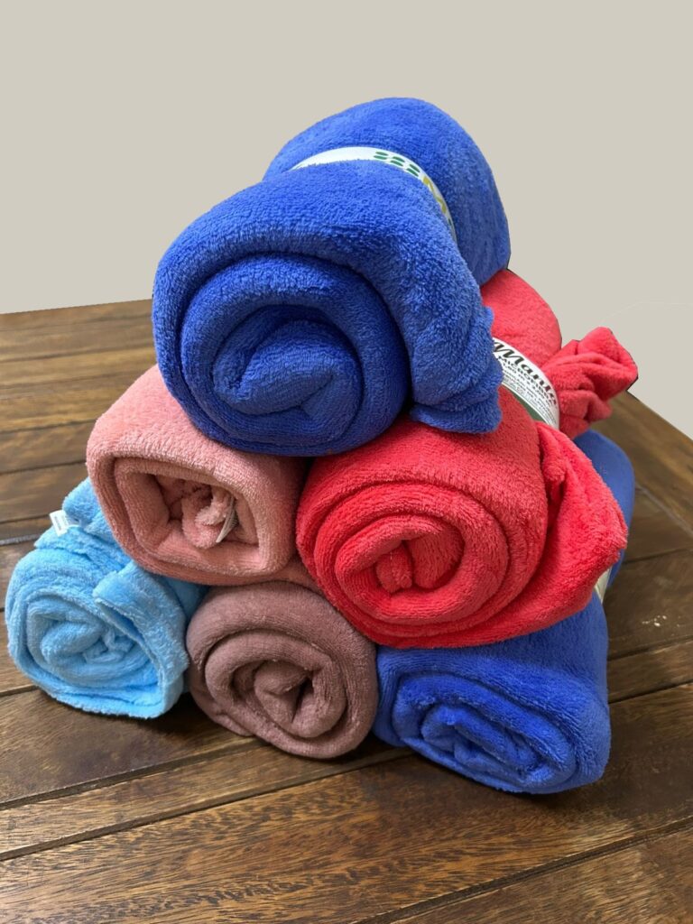 Solidariedade que aquece: FEAV recebe mantas para assistidos das instituições