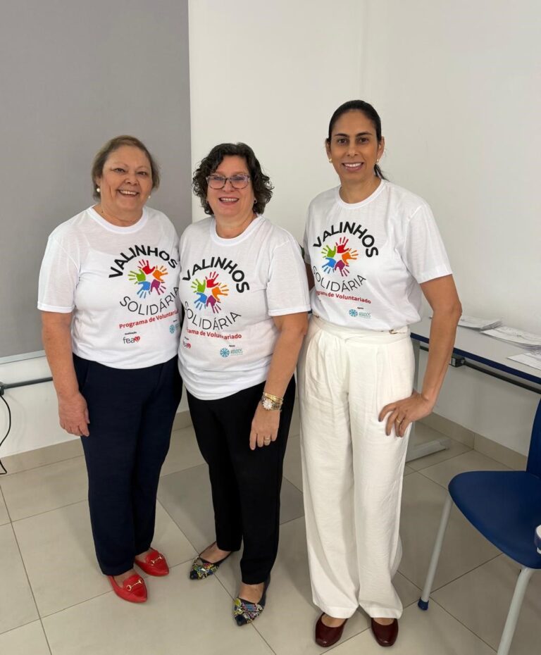 Em comemoração ao Dia Nacional do Voluntário, a FEAV – Fórum das Entidades Assistenciais de Valinhos, por meio do Programa Valinhos Solidária, promoveu uma manhã de homenagem a pessoas e grupos que dedicam seu tempo e talento ao trabalho voluntário.